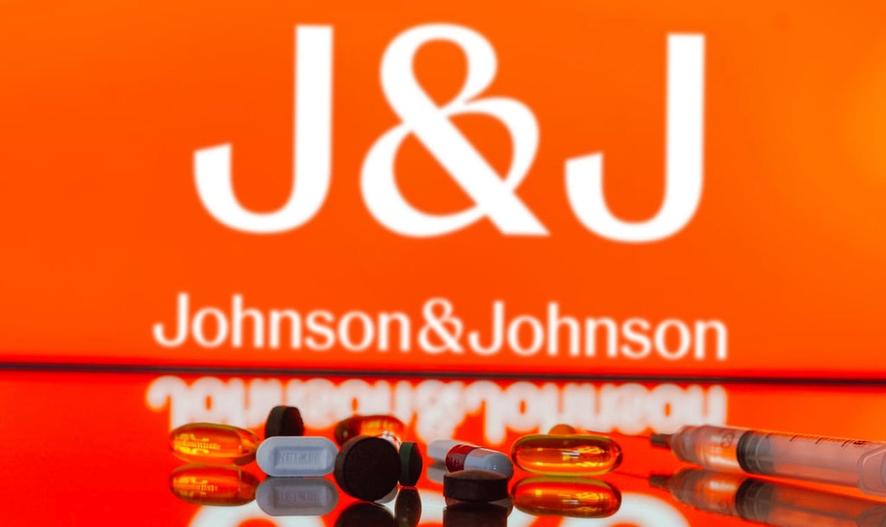 JNJ